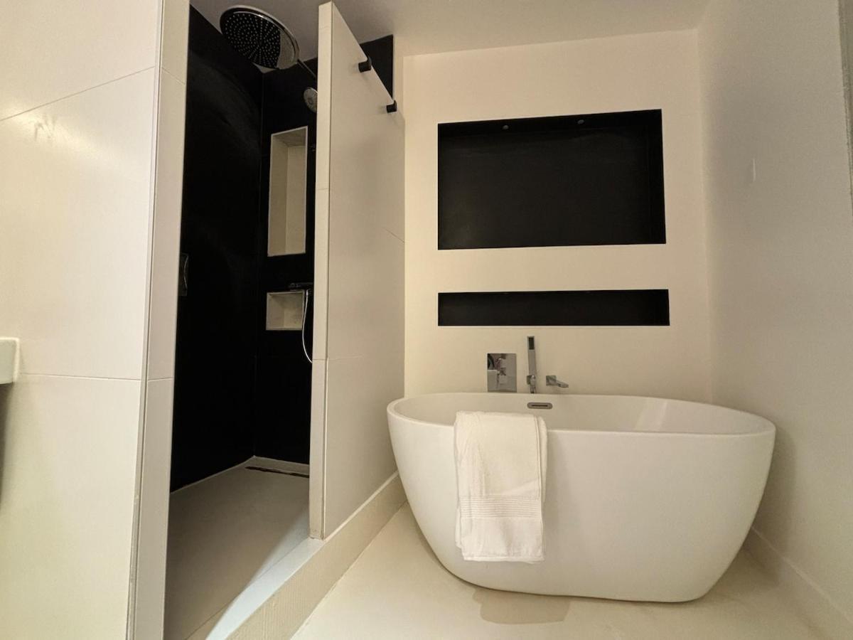 Spacious Apt Luxembourg 6 People Париж Екстериор снимка